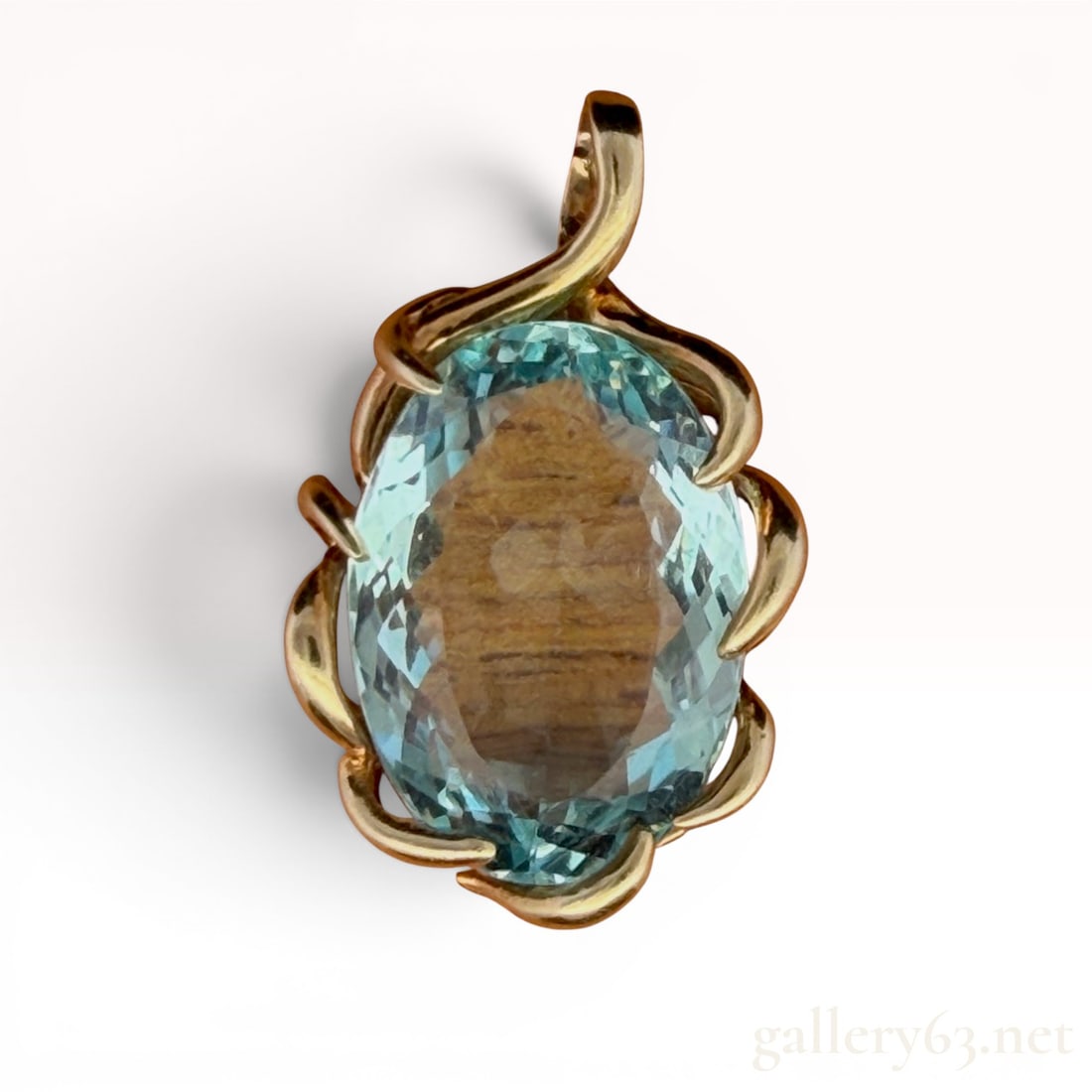 14K Gold 9 Carat Aquamarine Pendant (1 of 4)