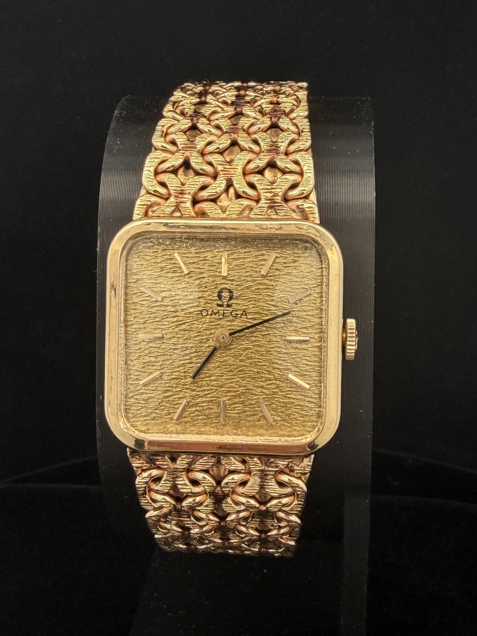 Solid 14K Yellow Gold Omega Wristwatch: 6.5â€? long approx 33mm case size 57.8 grams very good running conditon. 57.9 grams