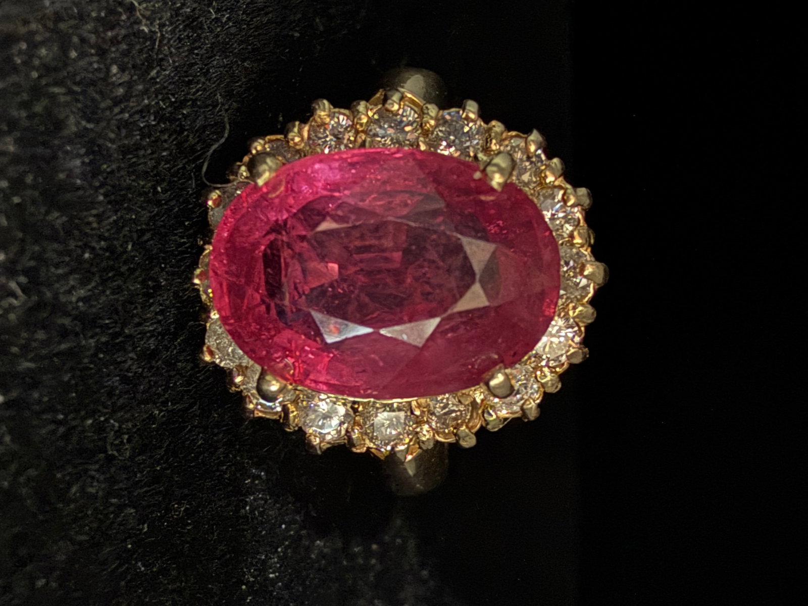 14K Yellow Gold 5.50ct Ruby And .75ctw Diamond Ring (1 of 7)