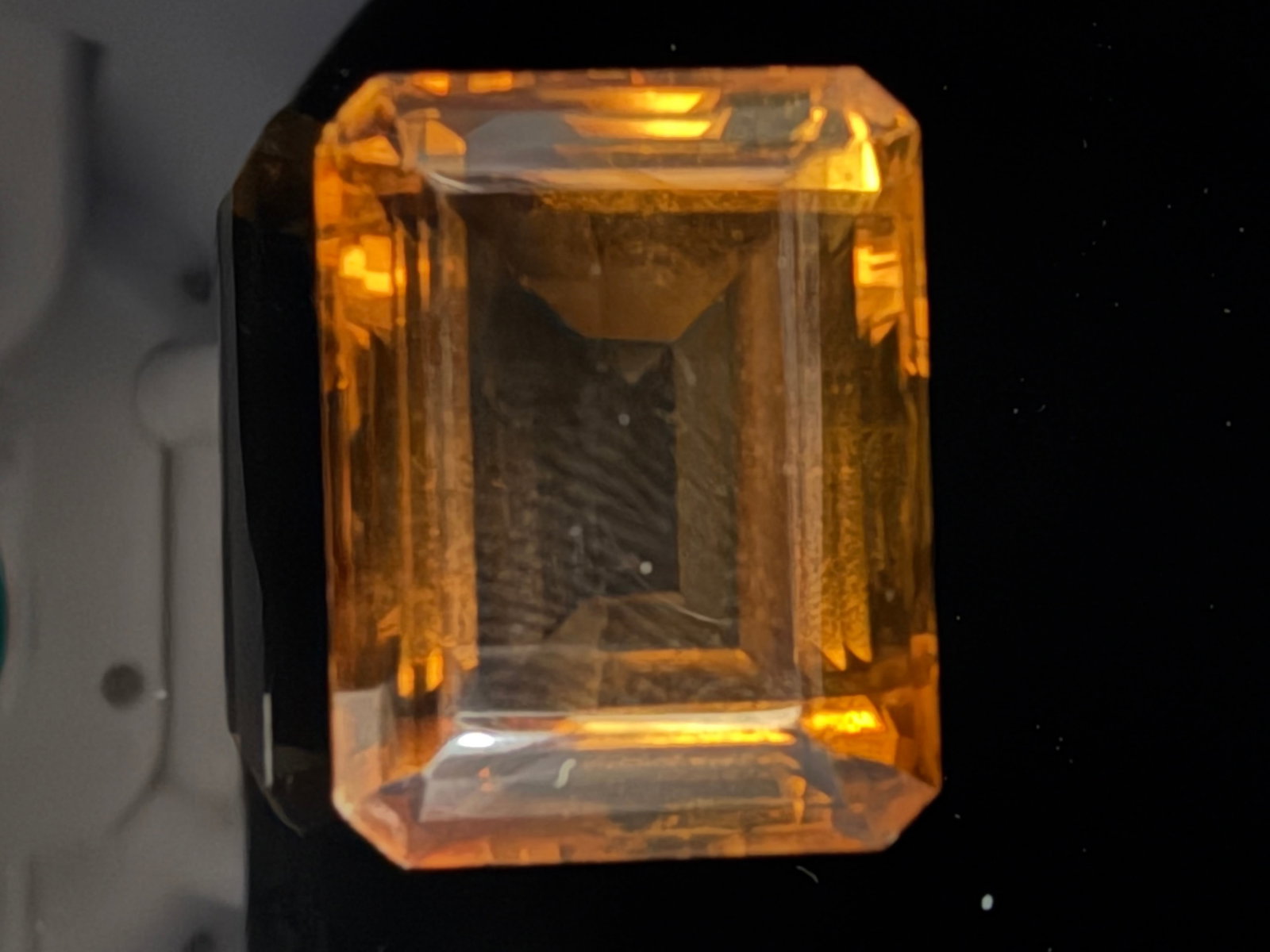 39.18 Citrine Gemstone (1 of 9)