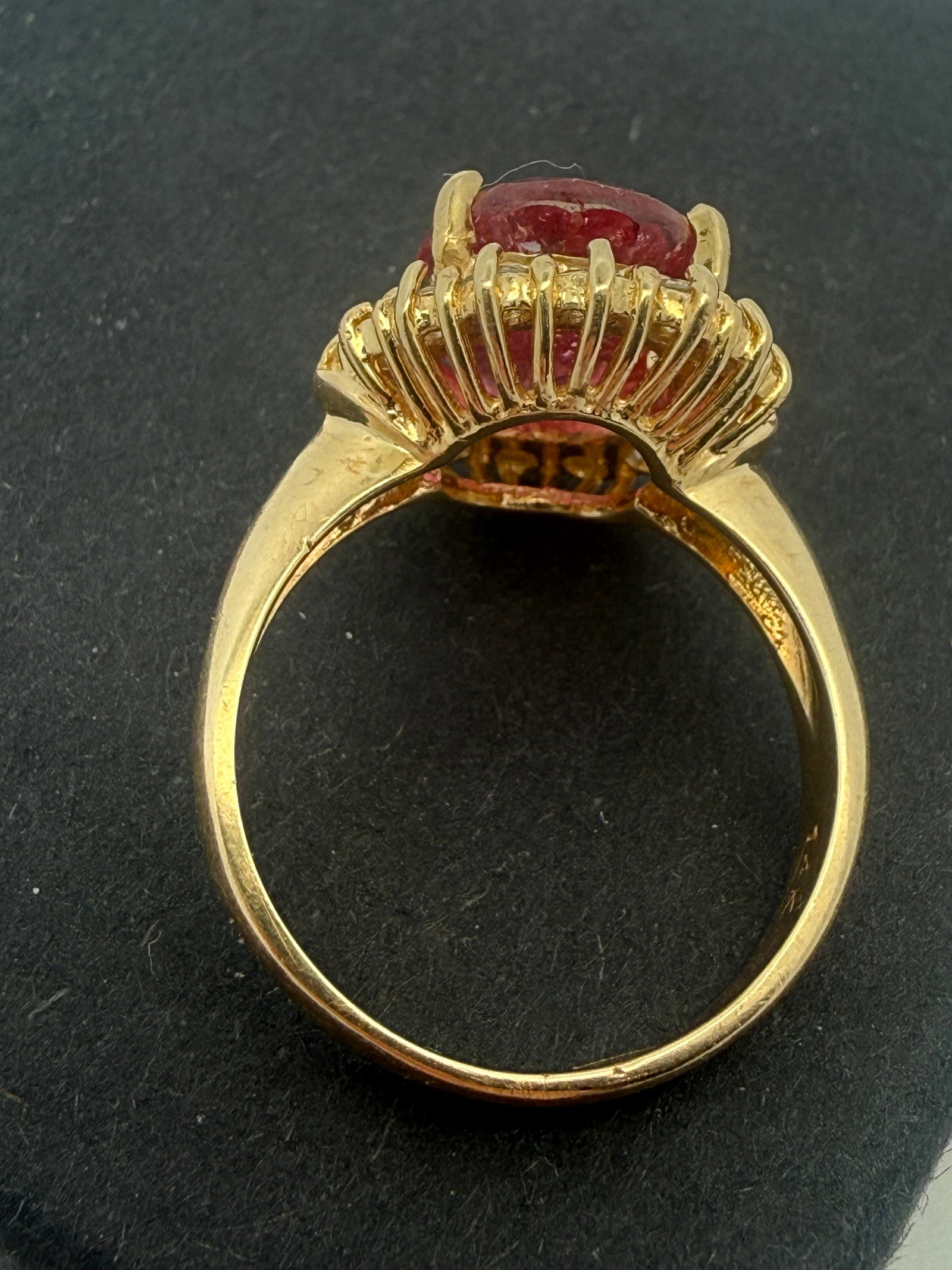 14K Gold 5.50 Carat Ruby Ring - 3