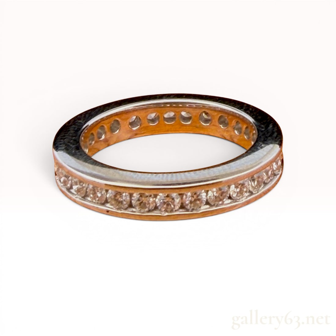 Platinum Diamond Eternity Band: Weighs 7.3 grams and features 1cttw of diamonds. Size 4.5. 7.2 grams