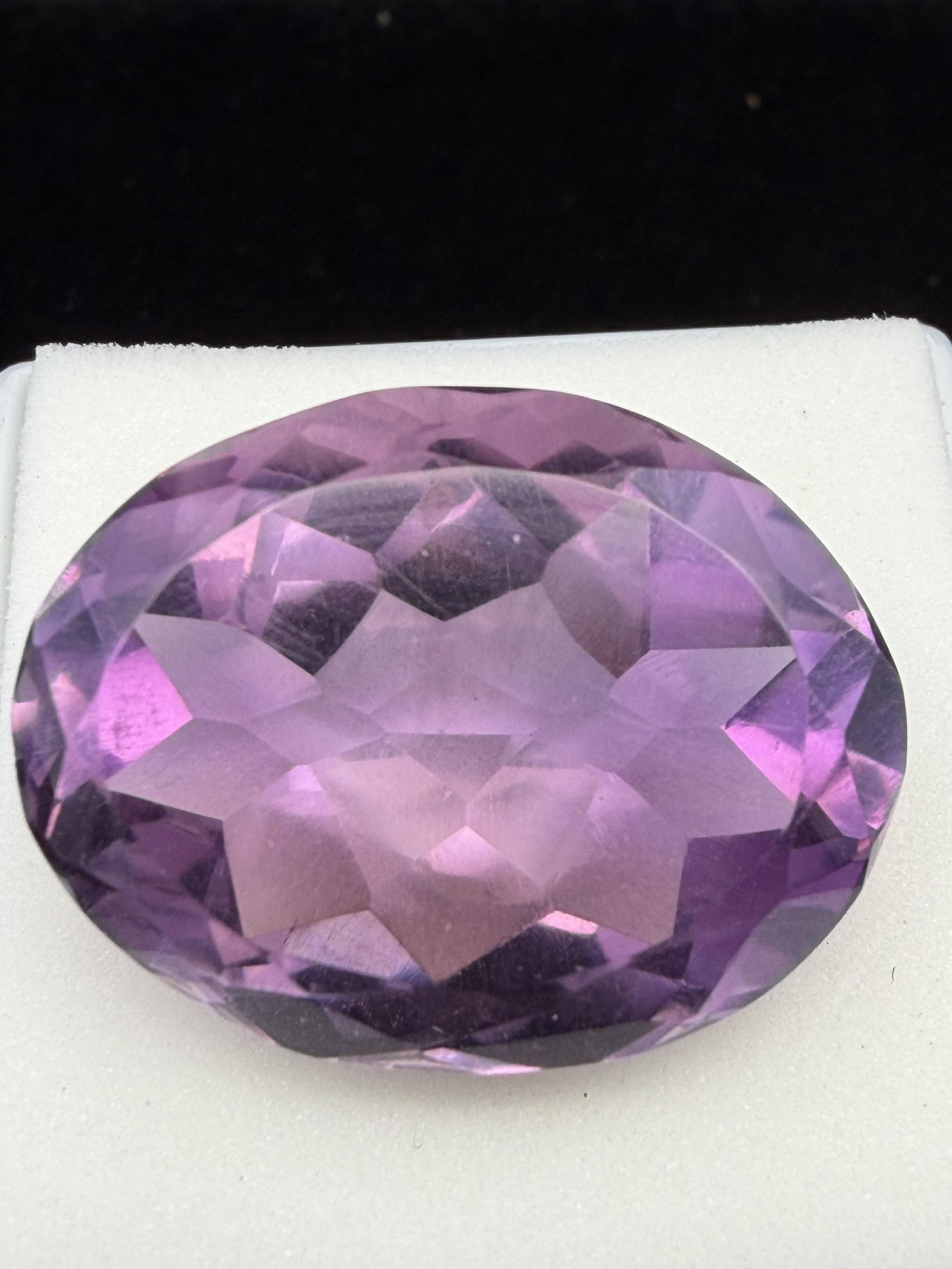 30.43 Carat Amethyst (1 of 7)