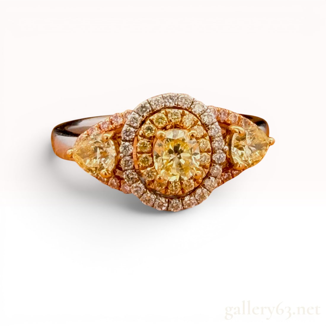 18K Gold Canary Star Diamond Ring: Features 0.80cttw of canary yellow diamonds. Size 7 and weighs 4.8 grams. 4.8 grams