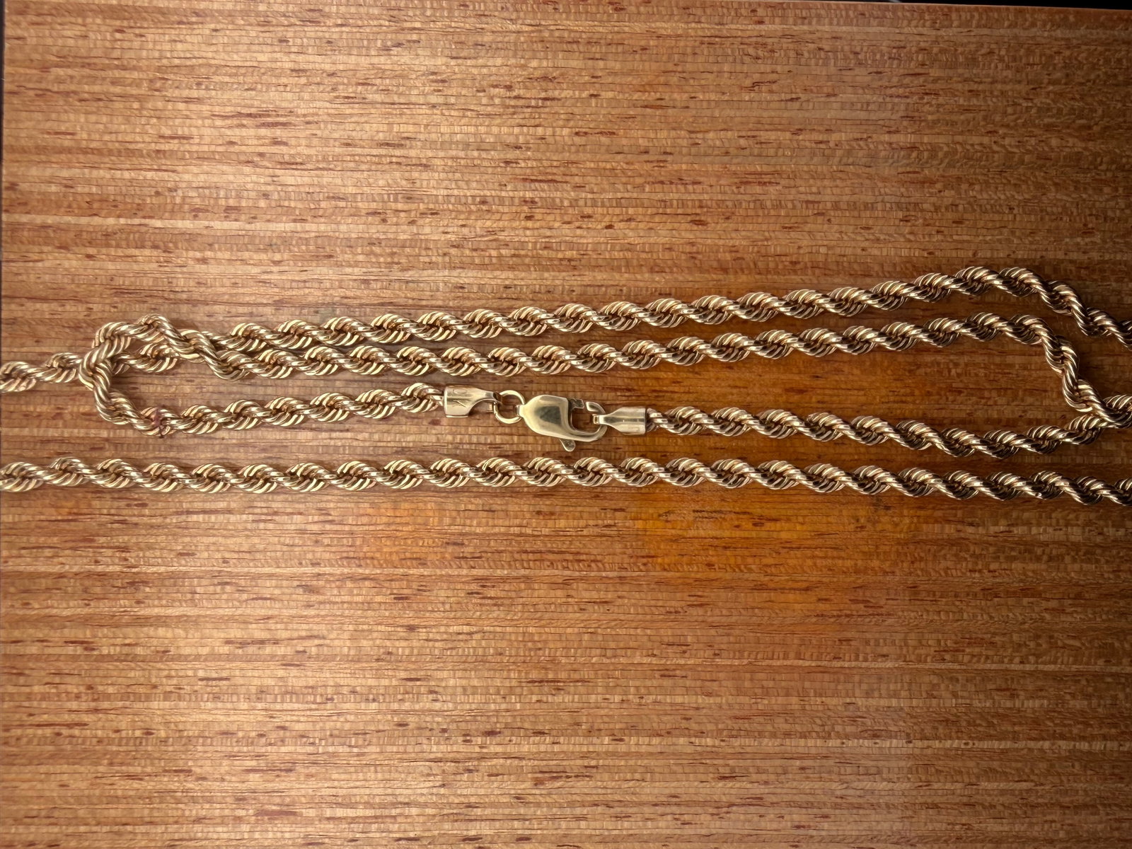 10K Yellow Gold Rope Chain: 18â€? long 4 grams 4 grams