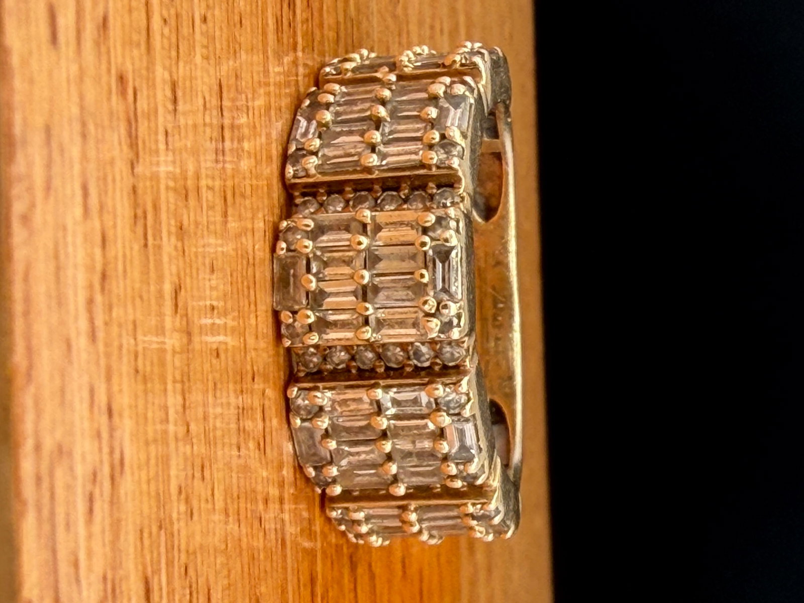10K Yellow Gold 1.5cttw Diamond Ring (1 of 4)