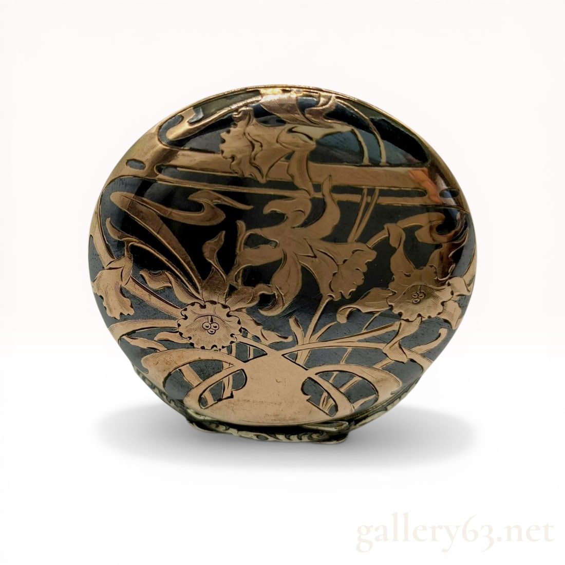 Huguenin Freres Art Nouveau Niello 800 Silver Pocket Watch Case: Huguenin Freres Art Nouveau pocket watch case, circa 1890-1910. The 800 silver case features a niello exterior with stylized floral motifs in gold and silver inlay, characterized by organic whiplash c