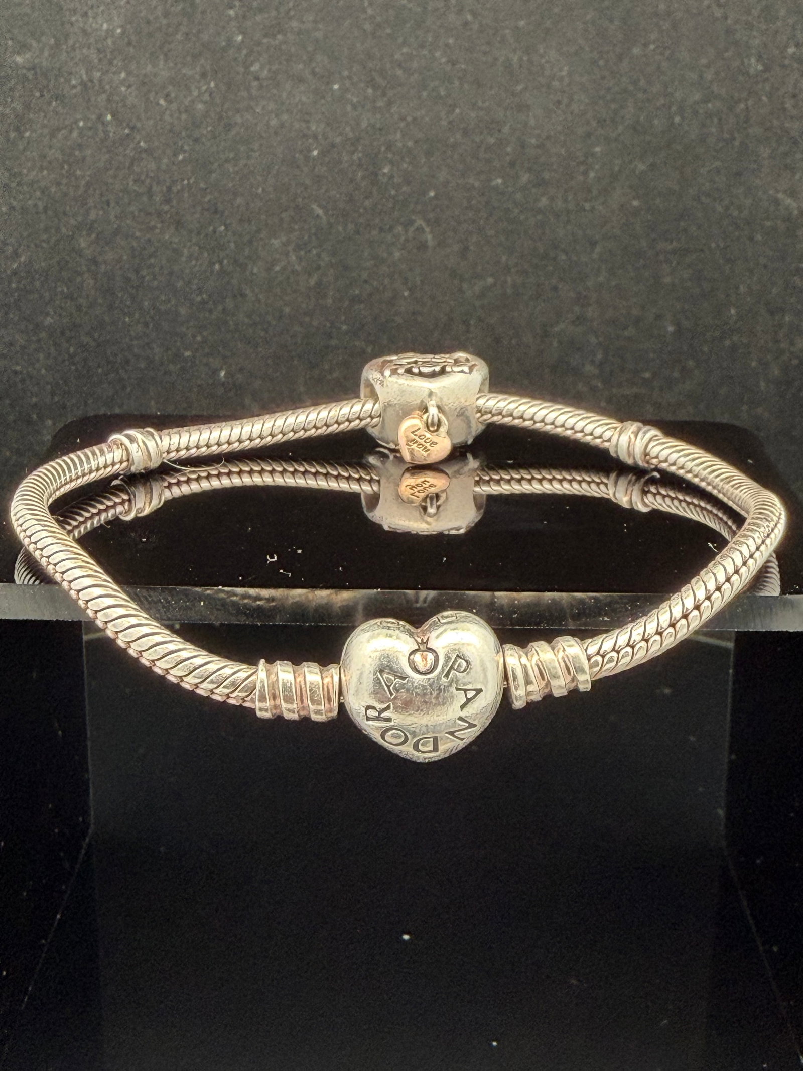 Pandora Sterling Silver Best Friends Charm Bravelet: Good conditon 6.75 inches long 17.9 grams.