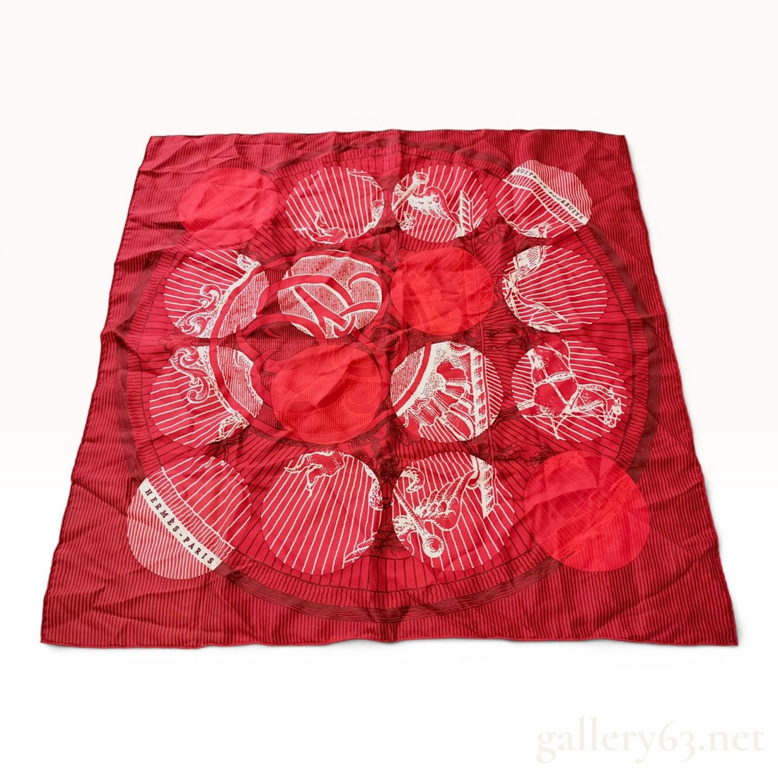 Herm?¨s Suite et Poursuite Silk Scarf: This authentic Hermès silk scarf features the Suite et Poursuite pattern designed by artist Cyrille Diatkine. The design consists of various circular vignettes arranged over a background of fin