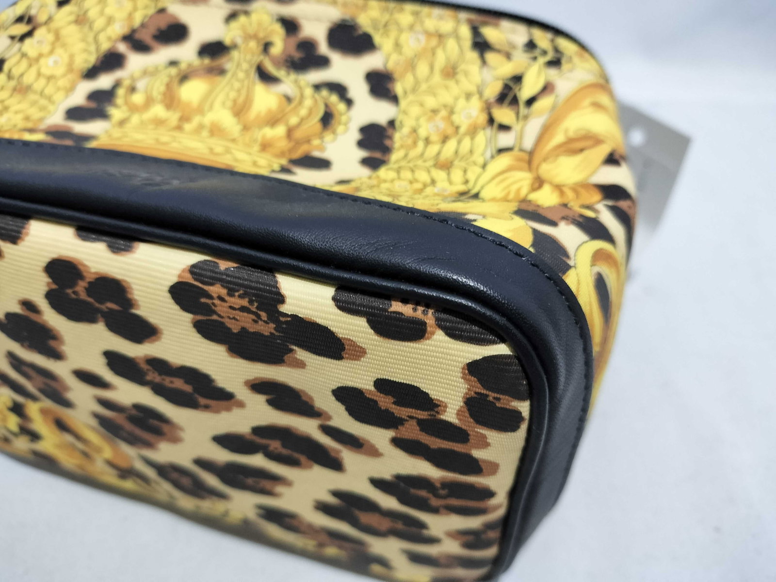 Versace Leopard Cosmetic Pouch - 5