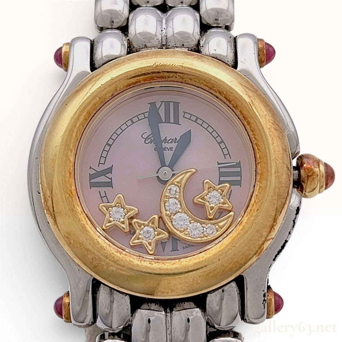 Chopard Happy Sport Moon and Stars 18K Yellow Gold/Stainless Ladies Wristwatch with box: A ladies Chopard Happy Sport Moon and Stars quartz wristwatch. The timepiece features a two-tone construction consisting of a stainless steel case and an 18K yellow gold bezel. The case is accented wi
