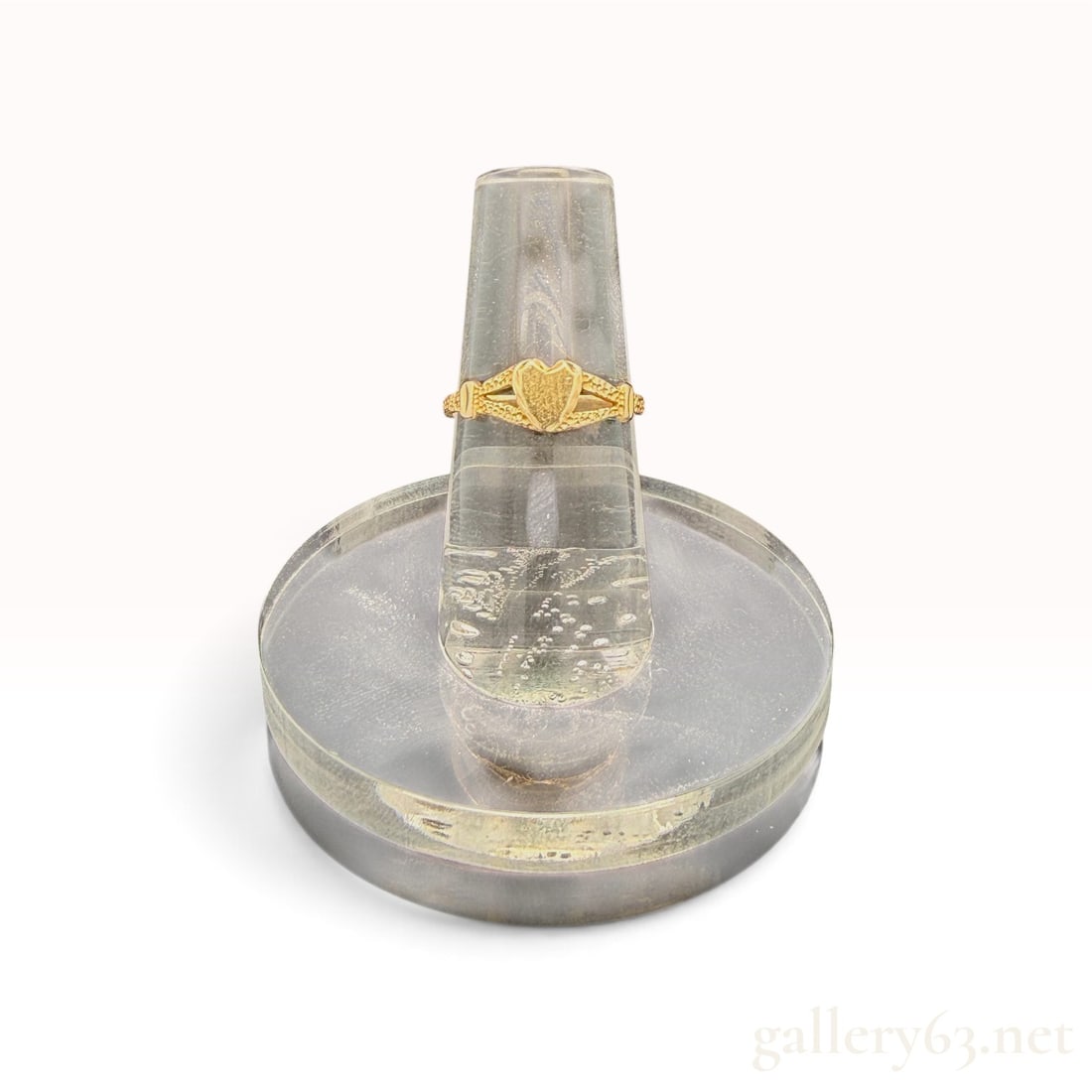 14k Yellow Gold Heart Ring: The lot features a 14k Yellow Gold Heart Ring with 1.2 grams size 5.5.