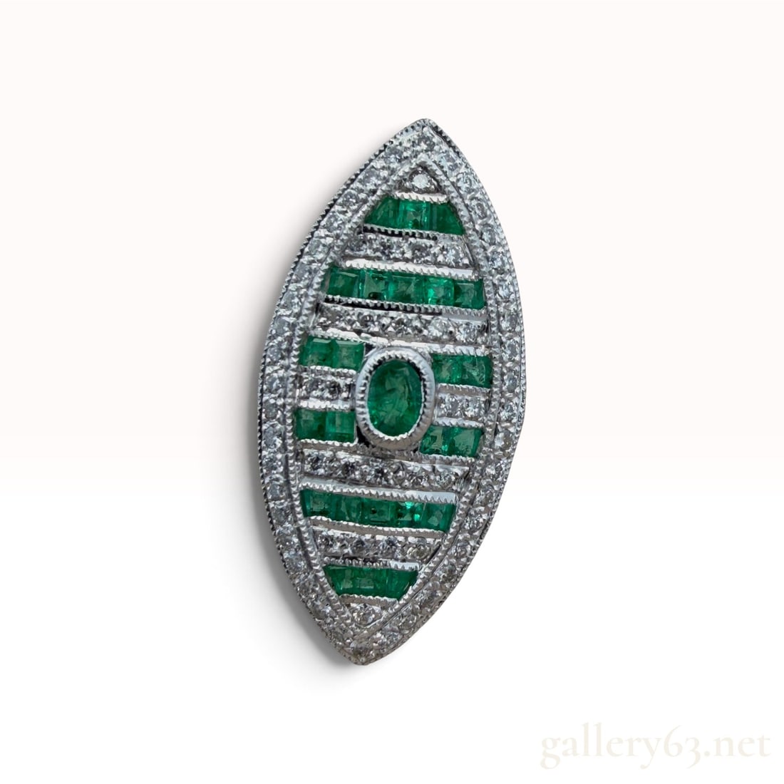 18k White Gold Emerald and Diamond Ring: The lot features an 18k White Gold Emerald and Diamond Ring with 1. 0.25 carat total weight VS/G. Size 6.5 8.4 grams. It is offered in very good estate condition.