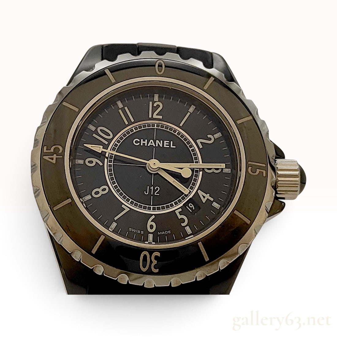Chanel J12 H0682 Black Ceramic and Stainless Steel Quartz Wristwatch (1 of 10)