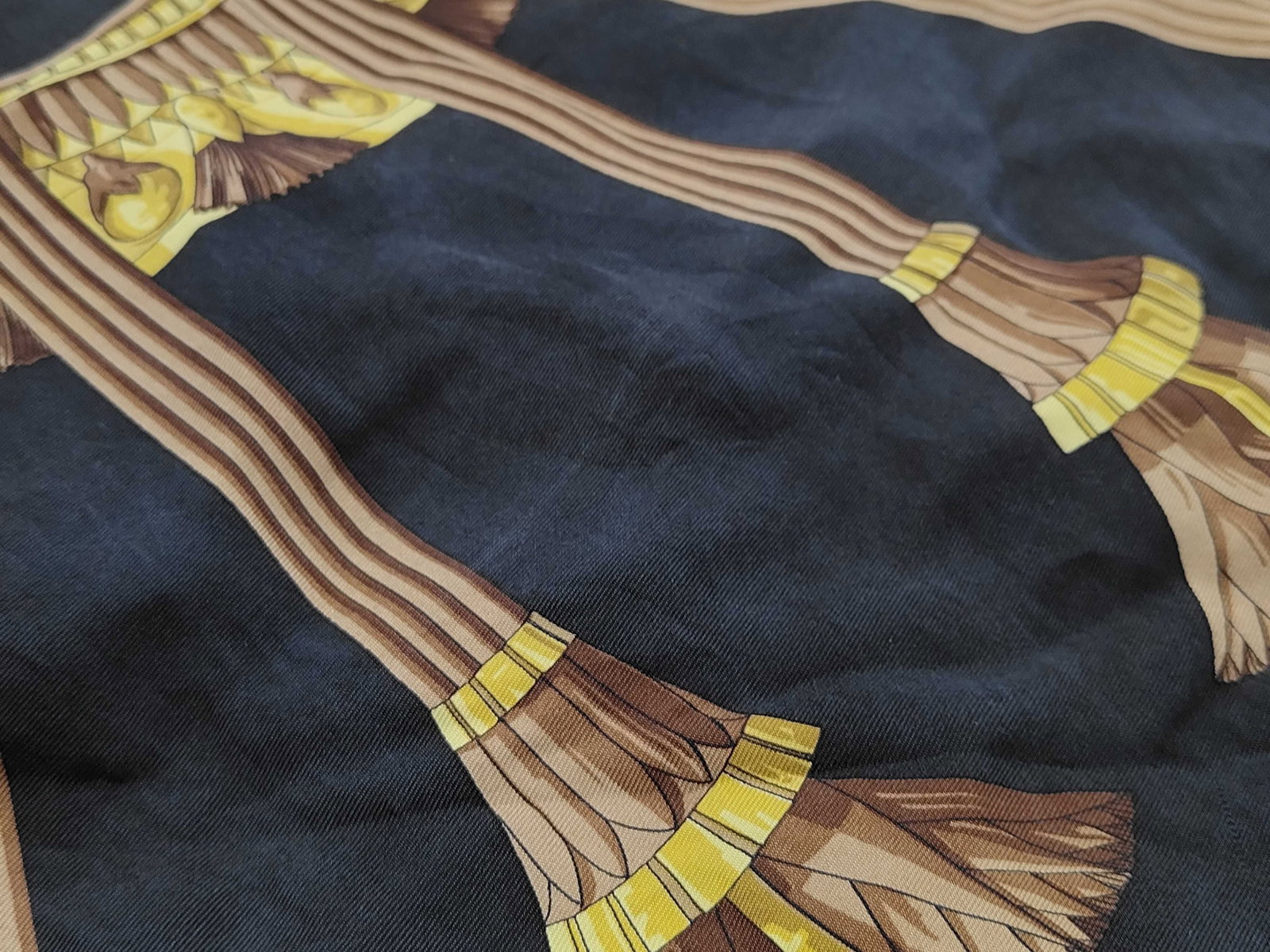 Vintage Hermes Egypte Black and Orange Silk Carre 90 - 6