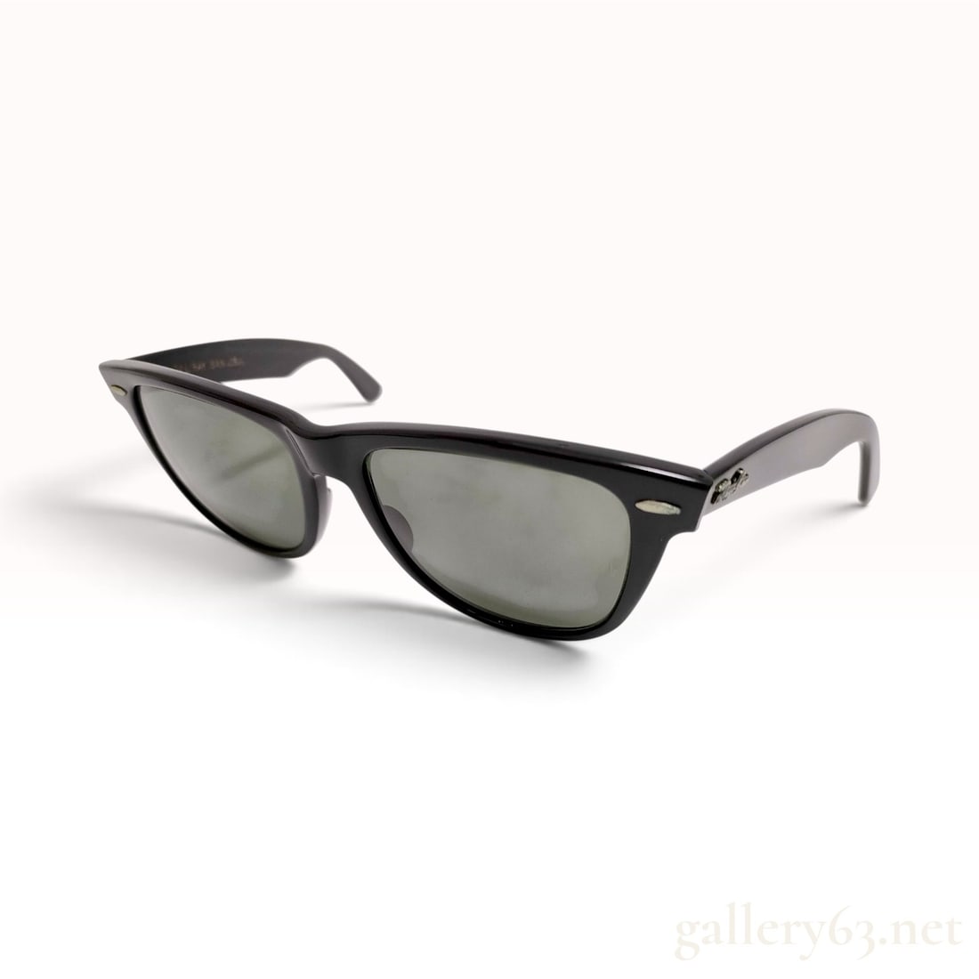 Vintage Ray-Ban Wayfarer II Black Acetate Sunglasses (1 of 10)