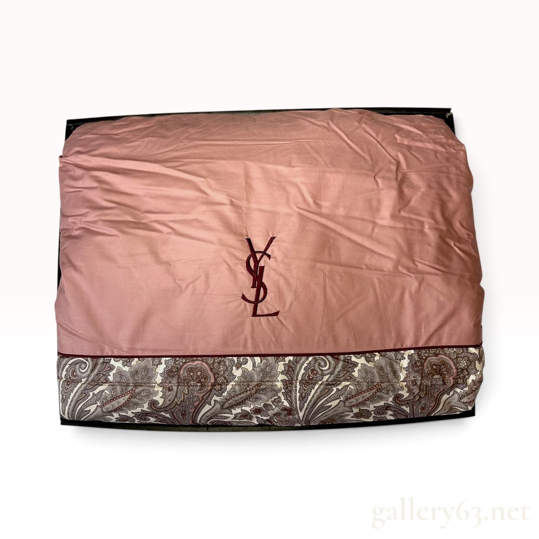 Vintage Yves Saint Laurent Dusty Rose and Paisley Sateen Lightweight Comforter with Box: This Yves Saint Laurent lightweight comforter, also identified as a hada-kake futon on the retail packaging, is constructed from a sateen fabric with a solid dusty rose face and a printed paisley reve