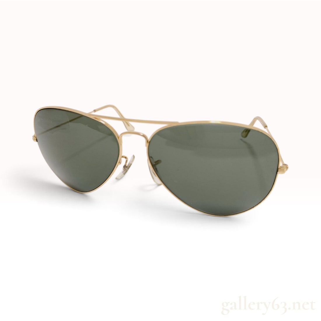 Vintage Ray-Ban Bausch & Lomb 62mm Gold Toned Aviator Sunglasses (1 of 10)
