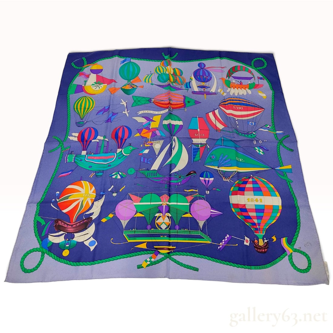Vintage Hermes Les Folies du Ciel Silk Carre 90 (1 of 8)