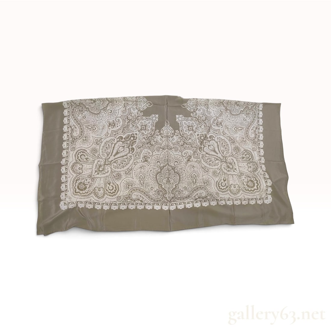 NWT Gucci Taupe and Cream Paisley Silk Scarf 132 x 65 cm: This Gucci silk scarf is crafted from 100% silk in a rectangular wrap format. The design features a large-scale ornate paisley and scrollwork pattern in cream against a taupe background, finished with
