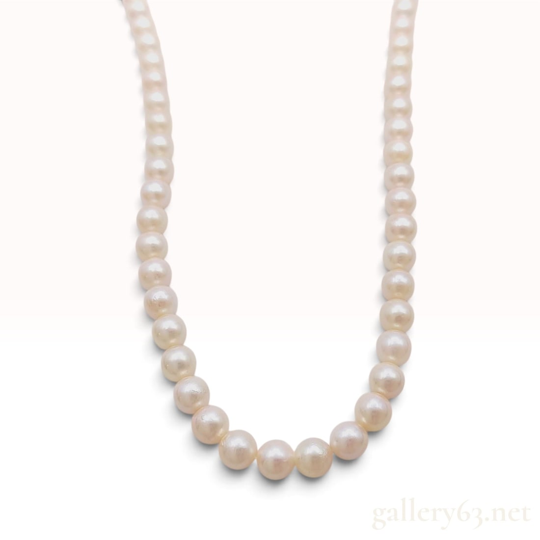 A Vintage Cultured Pearl Strand Necklace with Silver Floral Clasp (1 of 5)