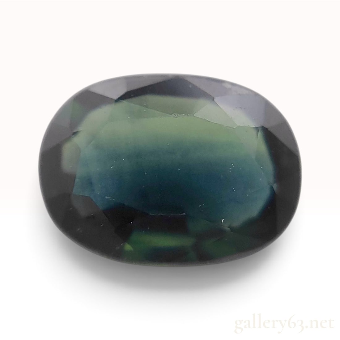 0.929ct Natural Parti-Colored Sapphire with Japan Gem Science Association Certificate (1 of 3)