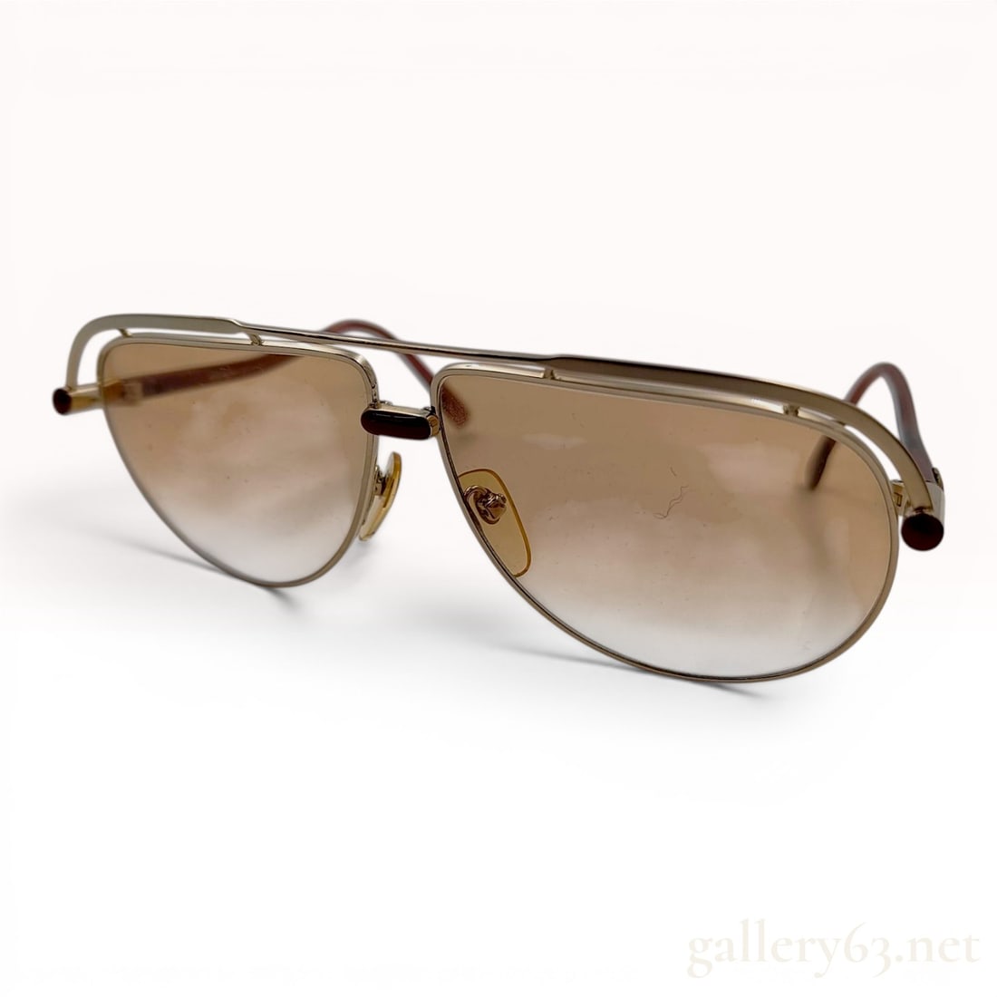 Vintage Yves Saint Laurent Gold Tone Aviator Sunglasses Model 31-121 (1 of 8)