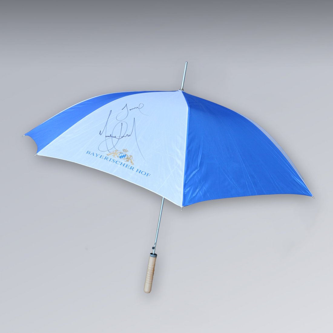Michael Jackson used signed Hotel umbrella (1 of 4)