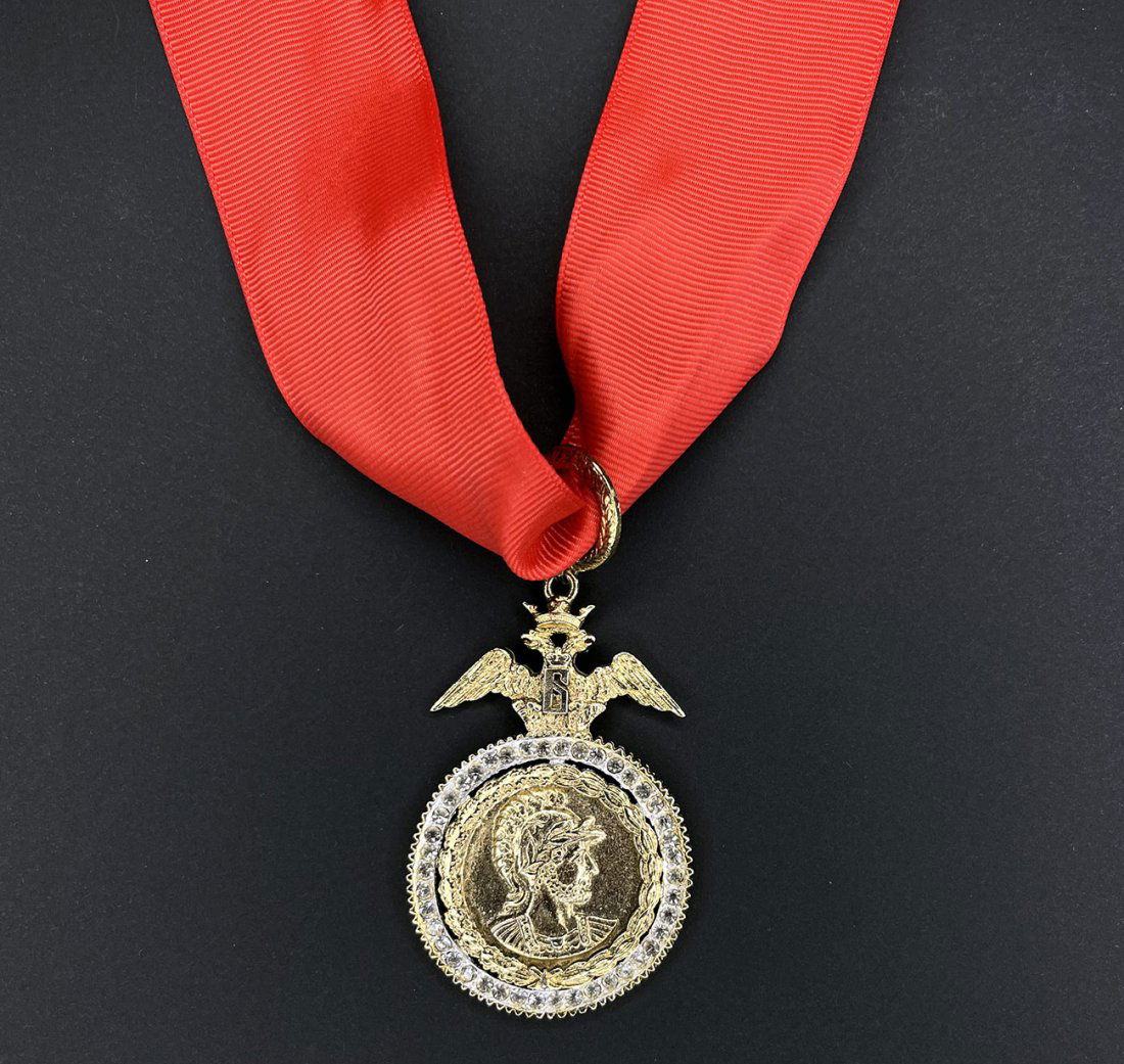 Michael Jackson Owned and Worn Medal (1 of 2)