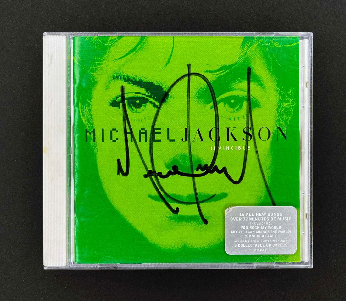 Michael Jackson Signed Green Invincible Cd Michael Jackson Signed Green Invincible Cd