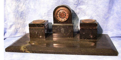 Art Deco Marble Clock Dest Set: LOW BUYERS PREMIUM (10%) NO RESERVE AUCTION! BIDDING STARTS AT $10! This is a wonderful Art Deco Marble Clock Dest Set. It meaasures 16 1/2 inches long x 8 1/2 inches wide x 6 1/2 inches tall at clock
