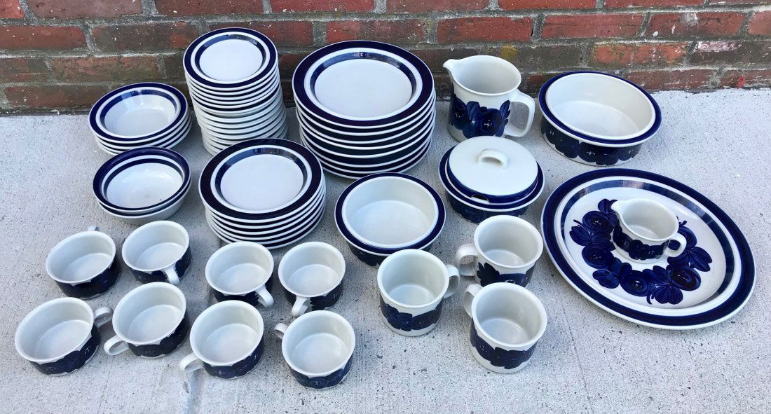 ARABIA FINLAND ANENOME CHINA SET 54 PIECES (1 of 9)