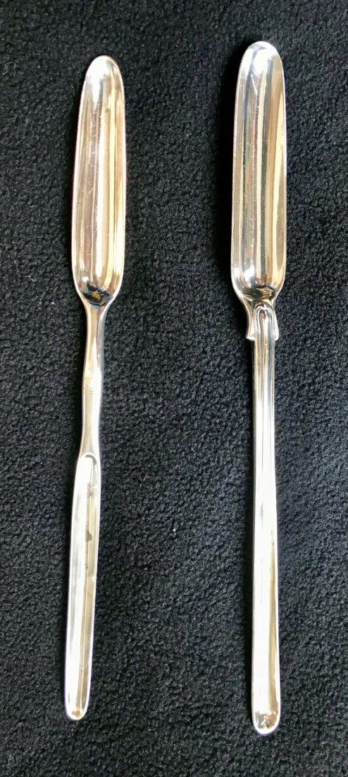 2 ENGLISH SILVER MARROW SPOONS 1834 GEORGE IV (1 of 8)