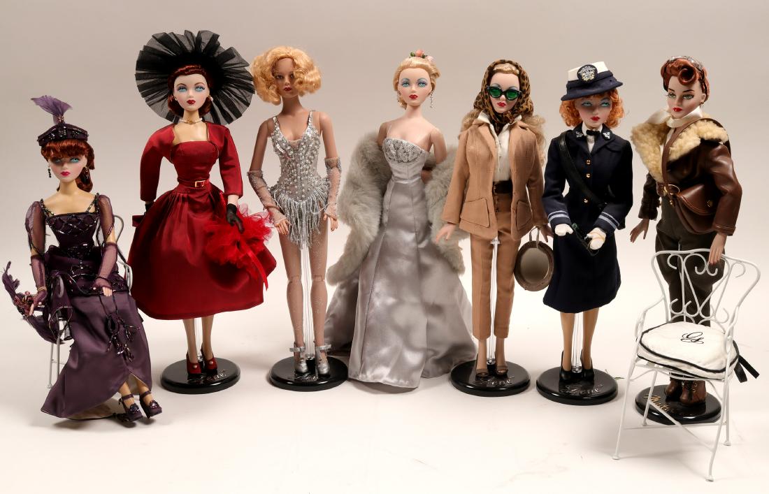 Dolls "Gene" TM (Collection of 19) (106002): Amazing collection of 19 dolls, created by Mel Odom "The Man Behind the Legend Named Gene" hand-painted collector-quality vinyl with a finish that mimics fine porcelain.Hand-painted features, hand-app