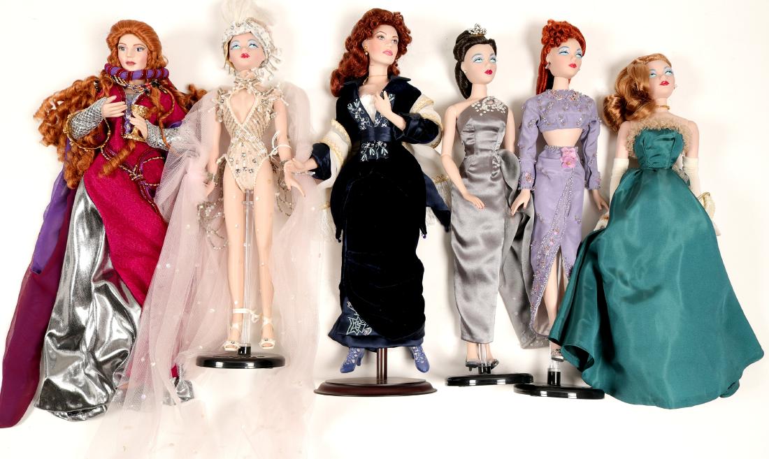 Dolls (Lot of 6 Collectibles) (106014): Contemporary collection of 6 dolls includes: Doll in dark green gown made by "Gene" made exclusively by Ashton-Drake Galleries; doll by "Gene" dressed in gray gown with sequins & wears a tiara. Approx