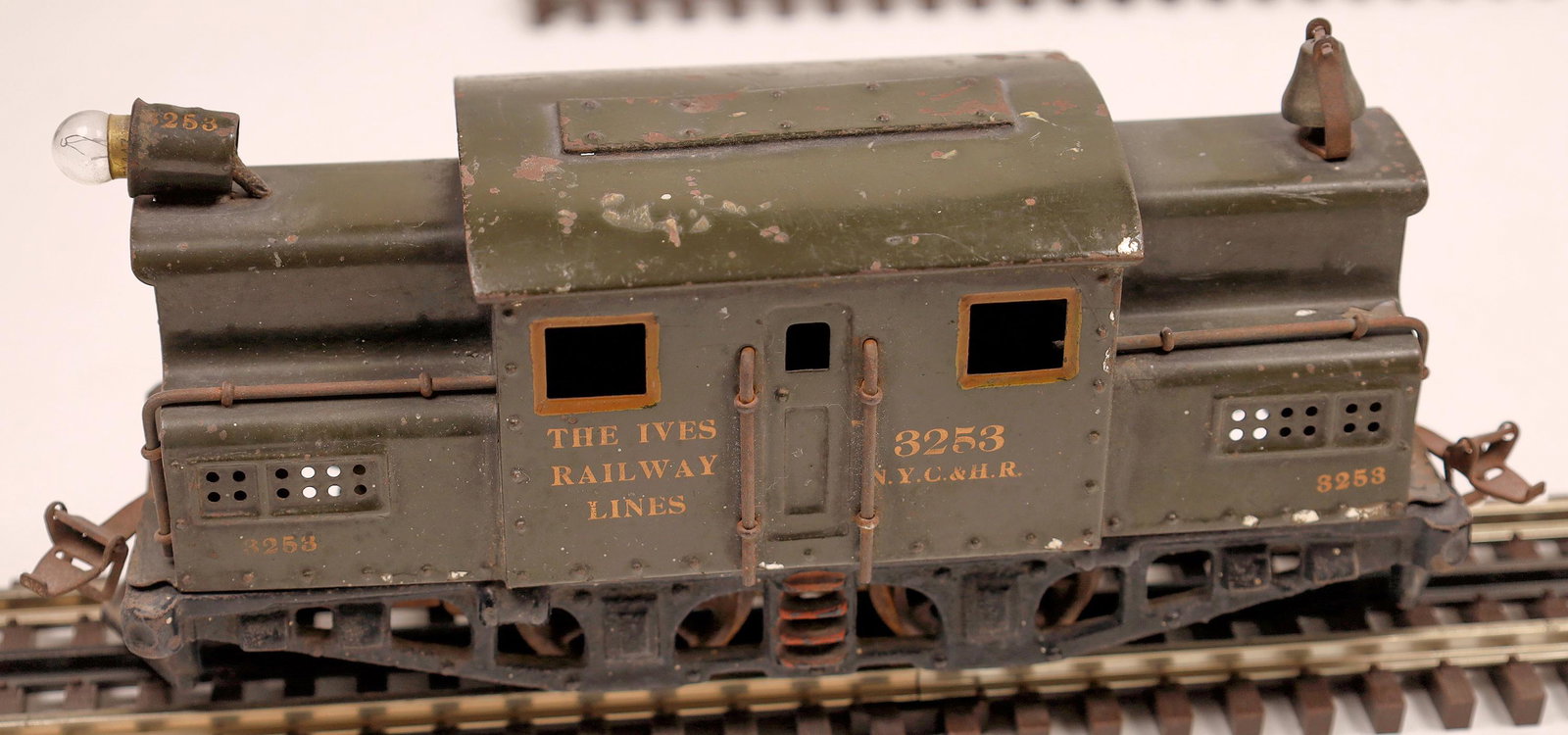 Ives Polar Locomotive [133208]: #3253, Green and black, marked "The Ives Railway Lines" on the side. C6. O-scale.Date: 1920s-30sCountry (if not USA): State: City: Provenance: Gary Nelson Railroad Collection