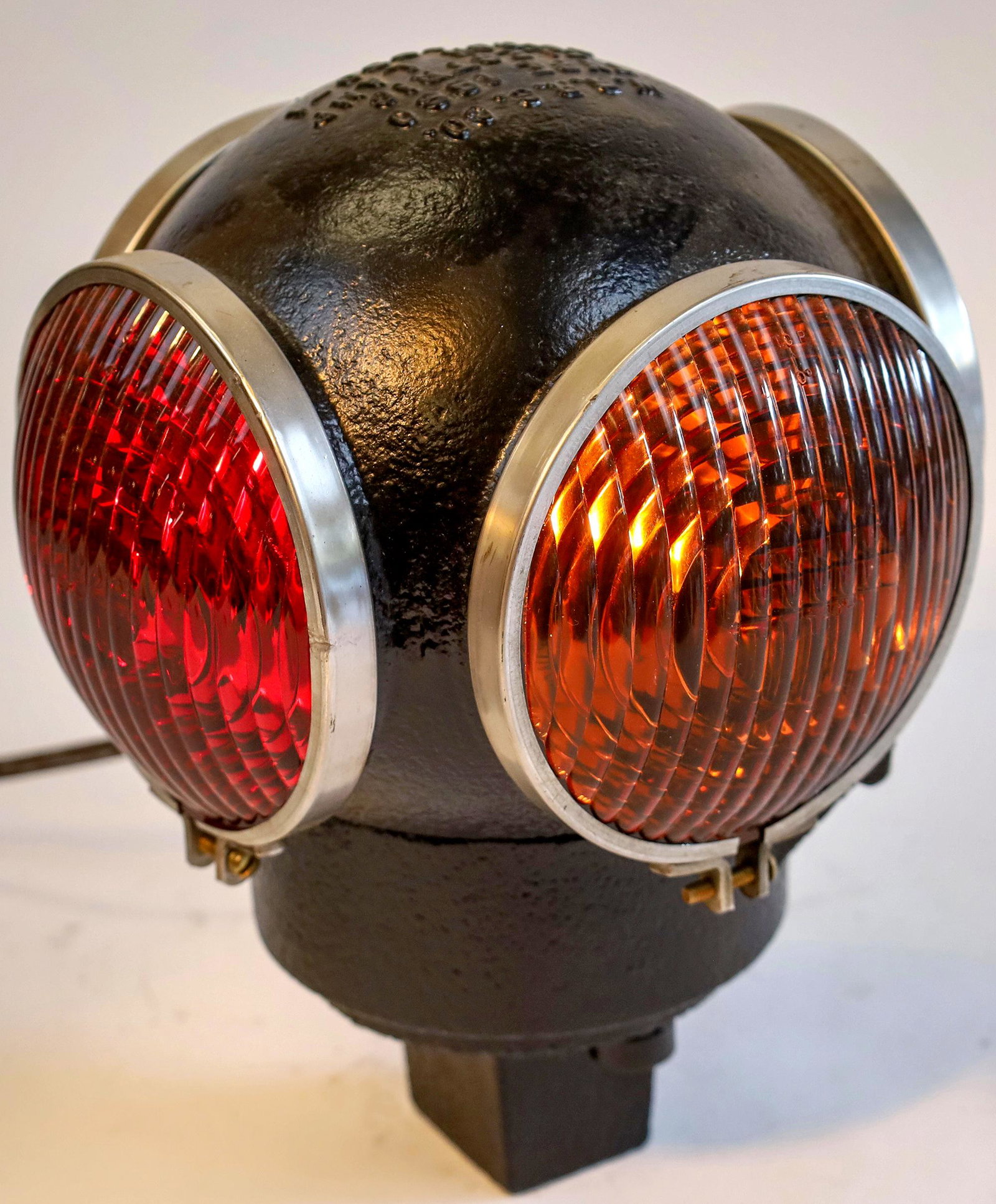 Electric Switch Stand Markers [133432]: Appears to be a cast iron frame. 4 lenses - two red, two amber 5" diameter. 11" wide x 11' deep x 11" tallDate: Country (if not USA): State: City: Provenance: Gary Nelson Railroad Collection