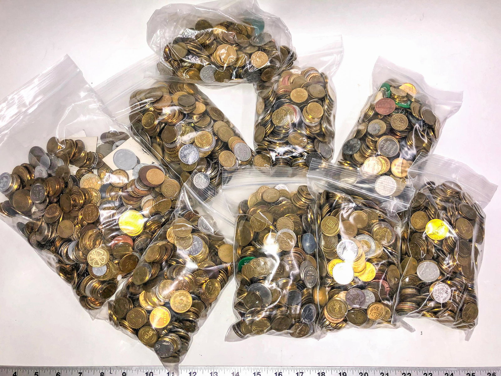 Token Group, about 45 Lbs. Unsorted [131255]: About 45 pounds of unsorted modern American Tokens from the Benjamin Fauver Collection. This group appears to have never been sorted. Includes Golf, Cruise Lines, Mall, Restroom, Arcade, pictorial, bi