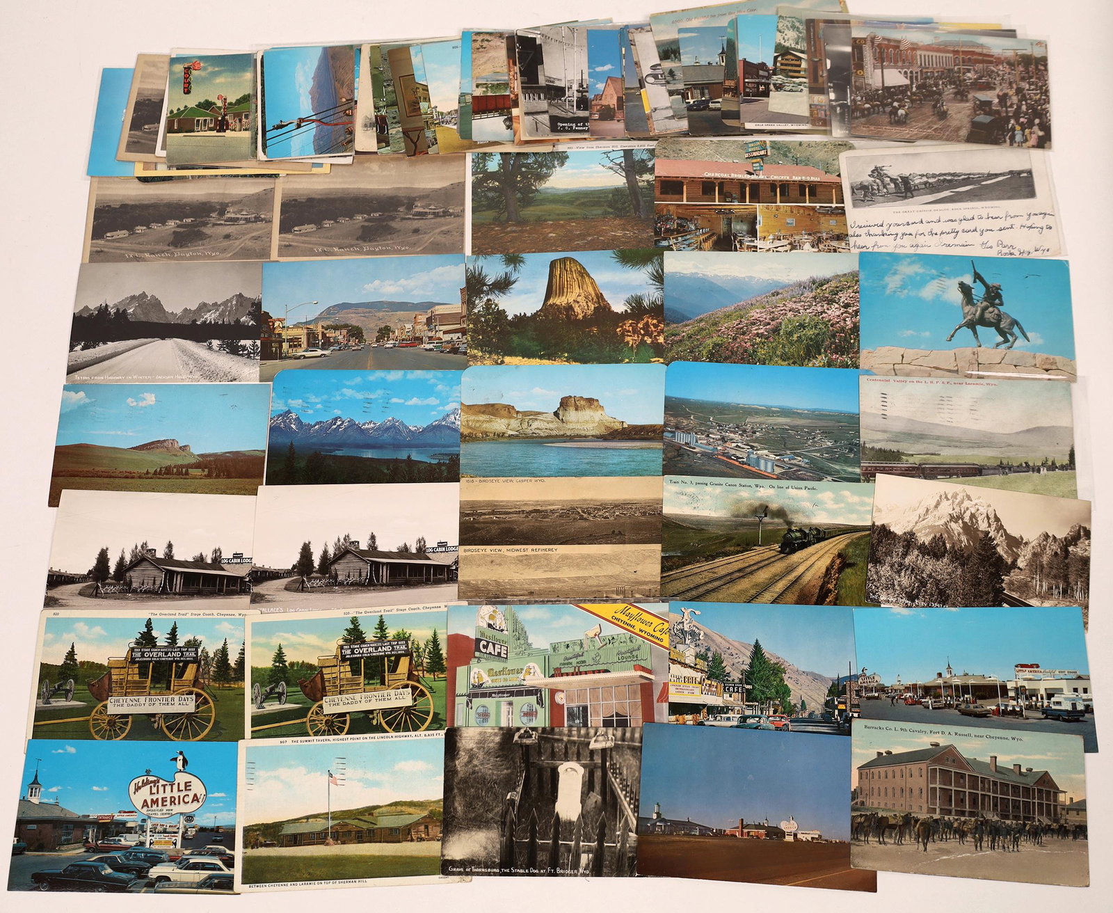 Wyoming Postcard group (100)  [138987] (1 of 1)