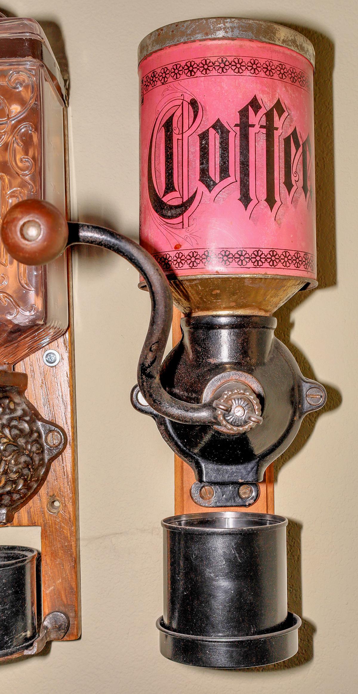 Arcade No.45 Coffee Mill with Tin Canister [140095] (1 of 1)