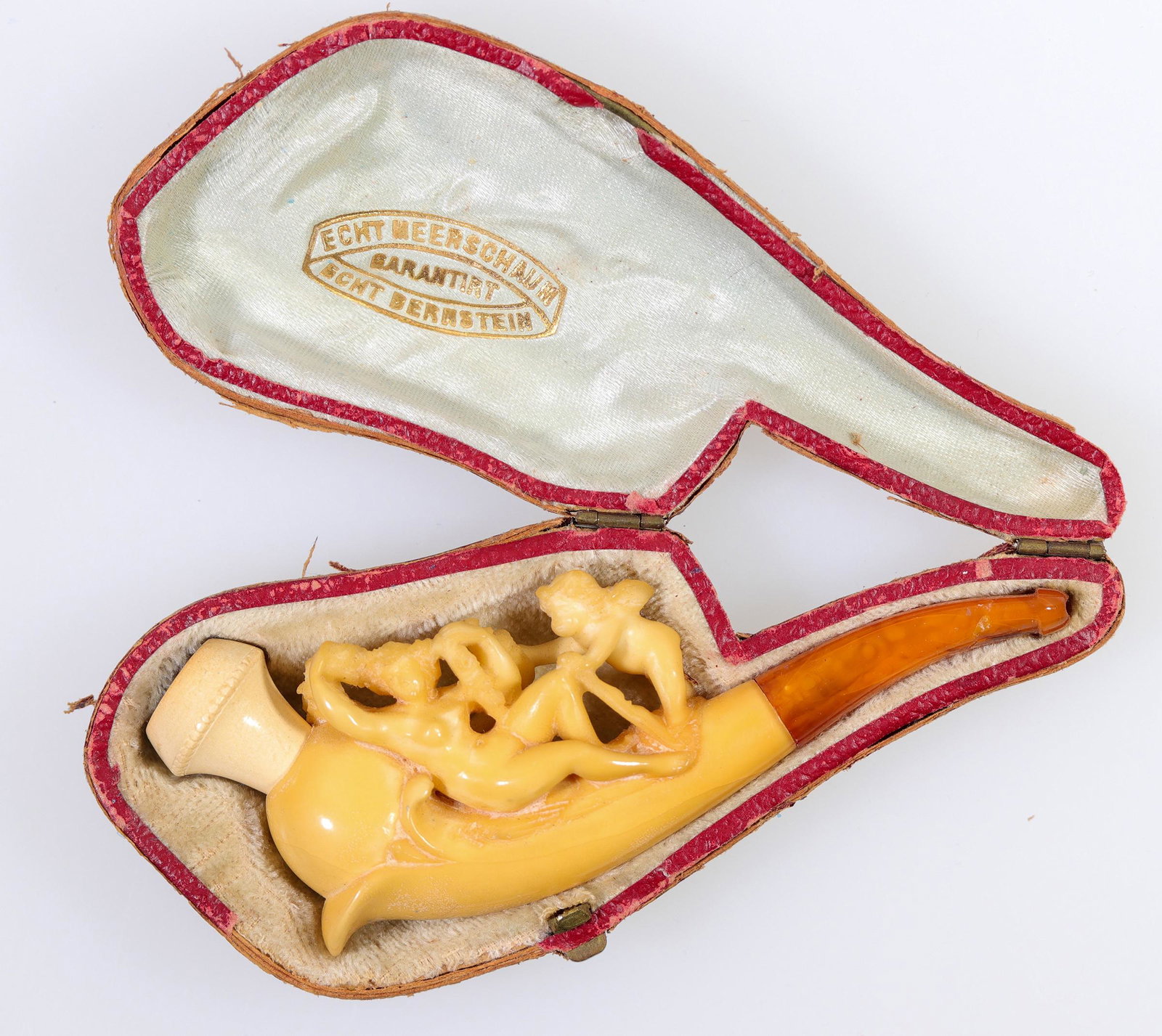 Meerschaum Pipe in Original Case  [146107] (1 of 3)