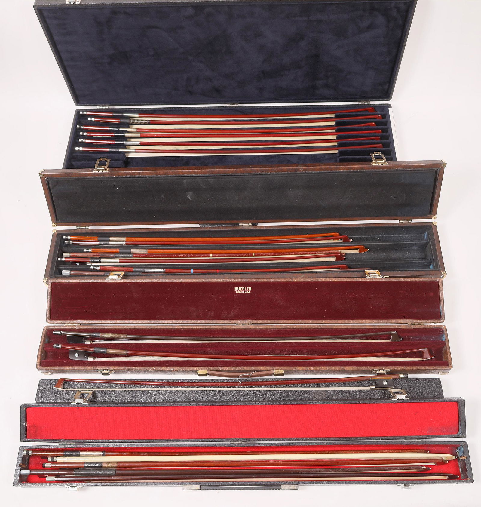 Violin Bows and Carrying Cases  [146129] (1 of 1)