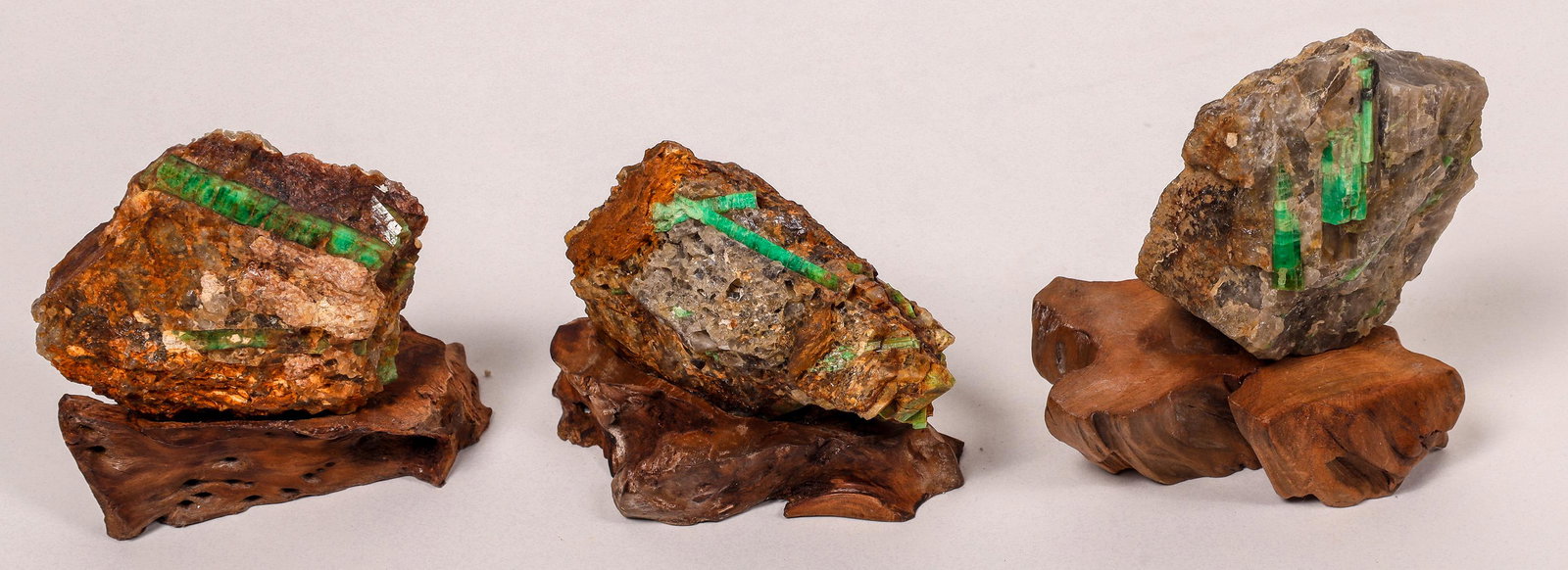 Beryl var. Emerald (3)  [149433] (1 of 1)