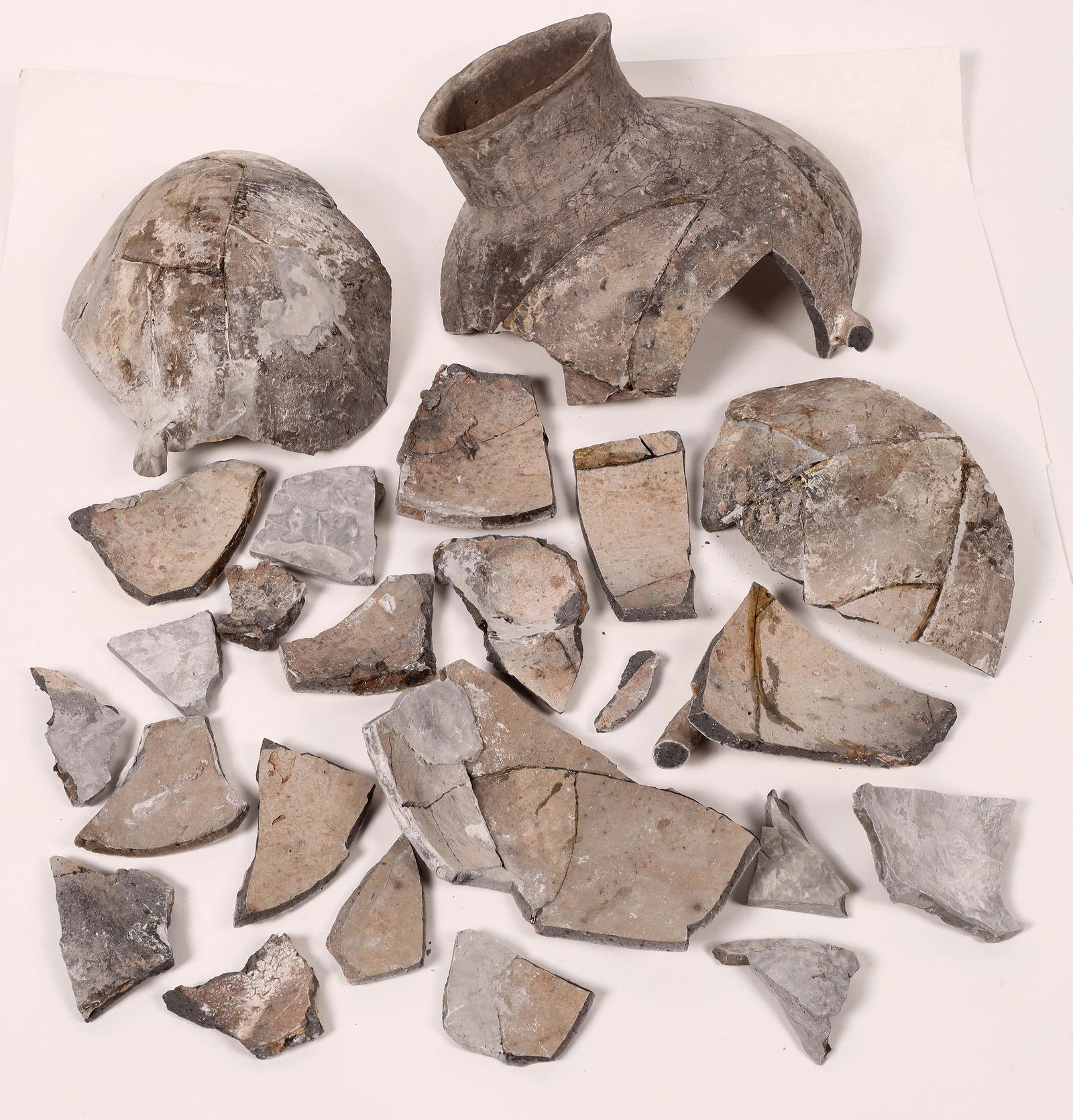 Large Anasazi Pot Under Reconstruction [162457] (1 of 1)