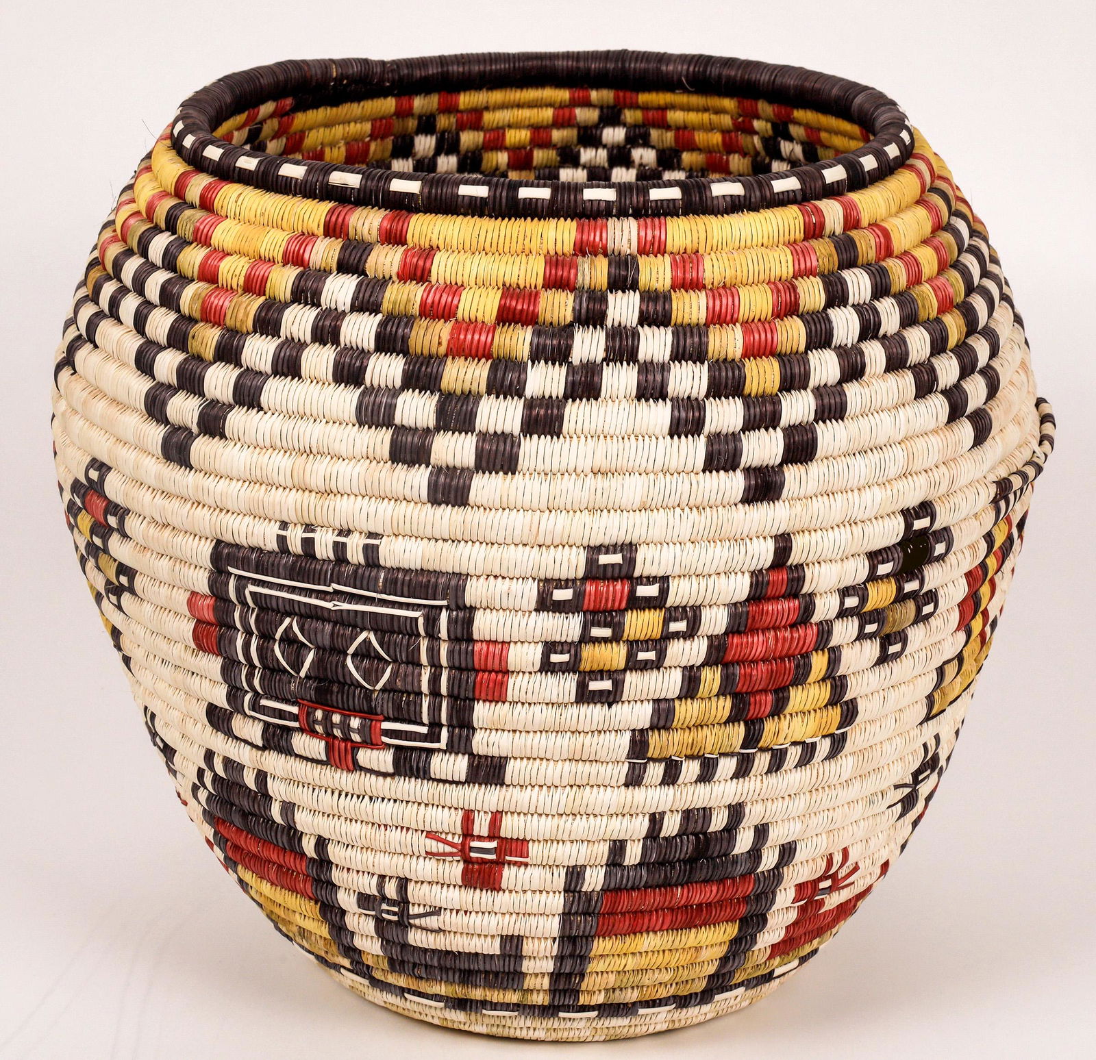 Hopi Coil Olla Basket [167369] (1 of 3)