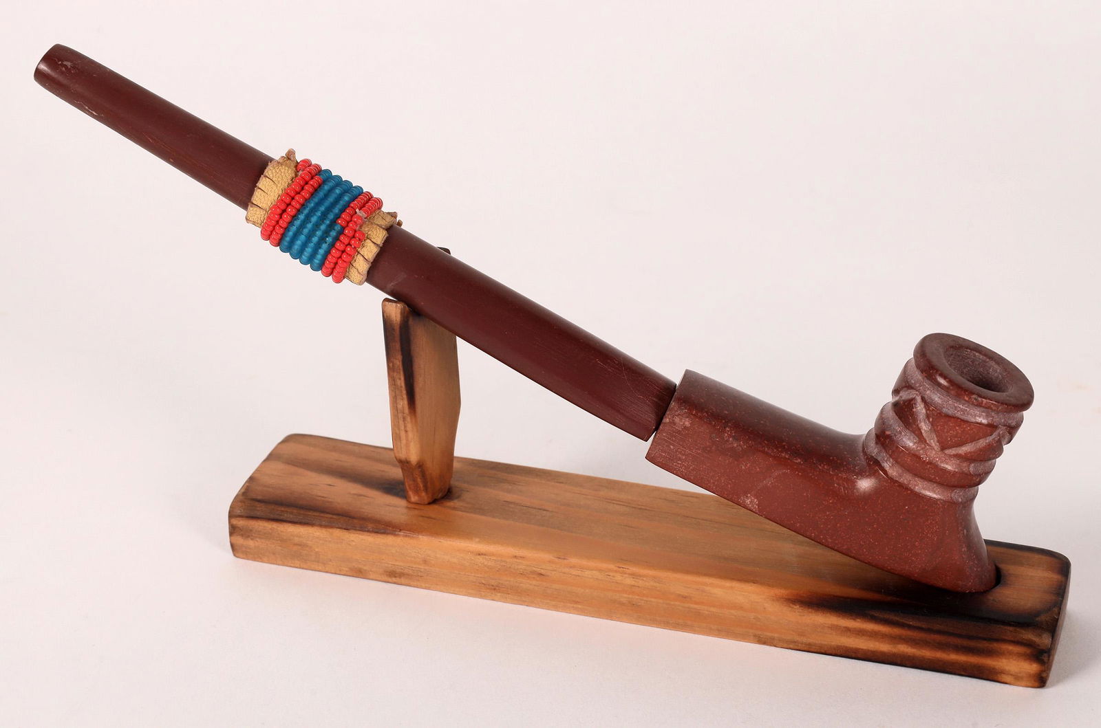 Small Kalinite Pipe on Stand [167384] (1 of 3)