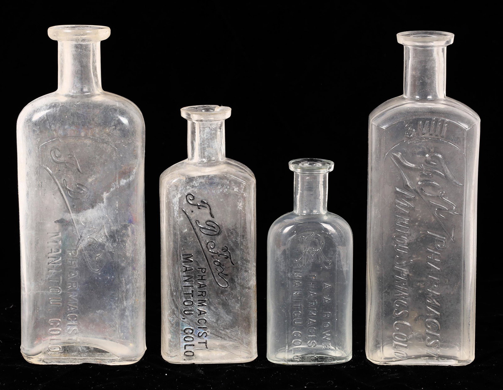 Manitou Medicine Bottles, 4 Different [164941] (1 of 2)