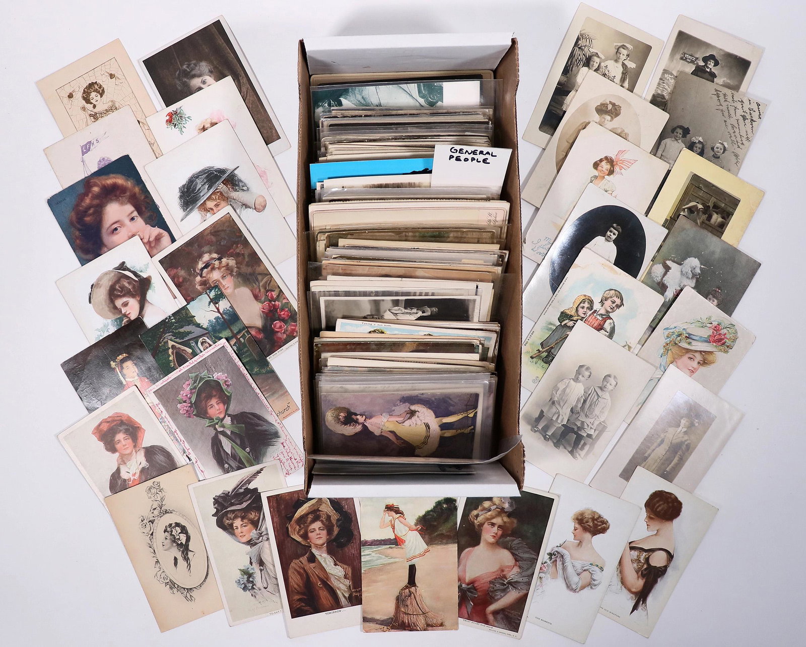 Women, Children and People Postcards, 400 [167341] (1 of 1)