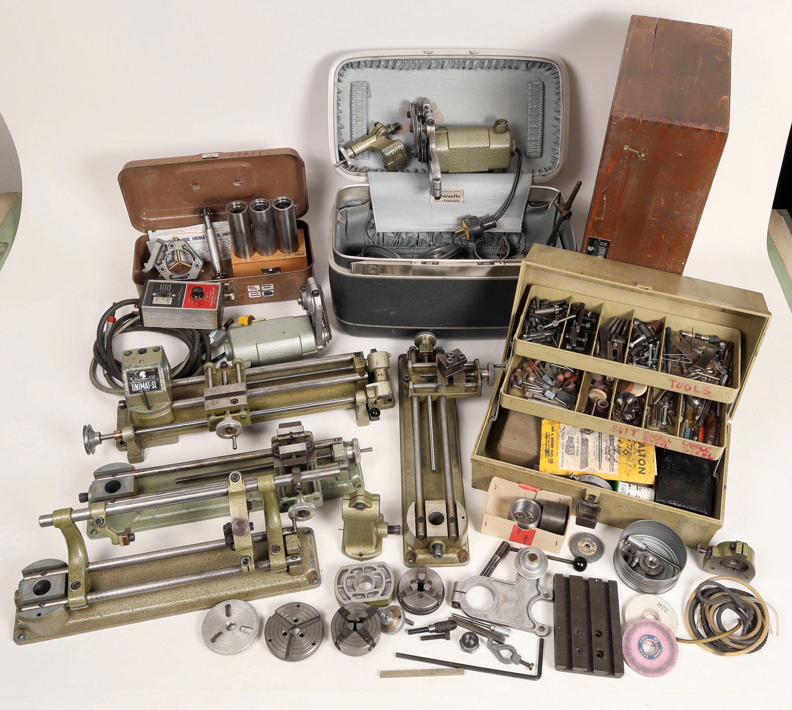 Unimatt Miniature Engine Lathe Model SL DB200  [169220] (1 of 9)