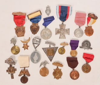 Religious Breast Badges (about 20) [183112]